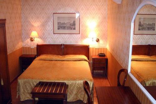 Hotel Varsavia Firenze Ruang foto
