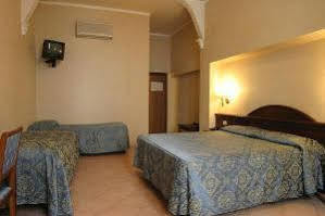 Hotel Varsavia Firenze Bagian luar foto